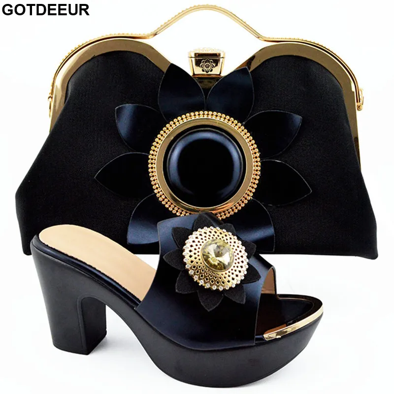 Новый Модный комплект из туфель и сумочки в итальянском стиле свадебные туфли