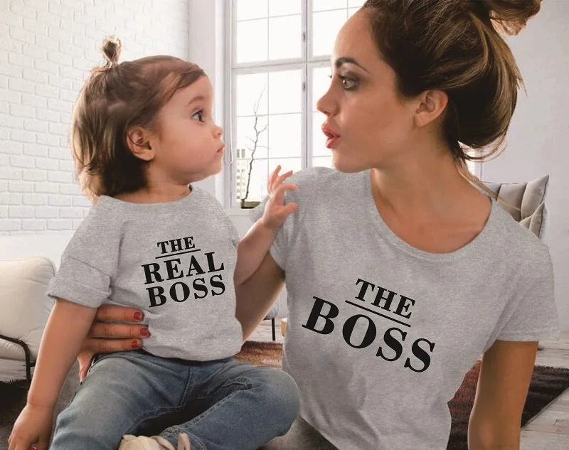 Комбинезон для младенцев с рисунком настоящего босса семейная подходящая