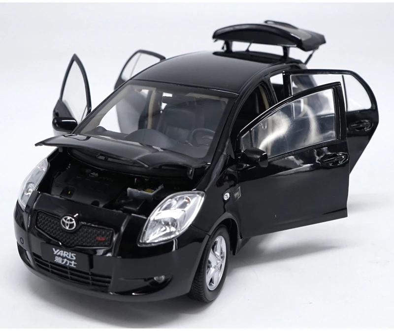 Оригинальная фабричная 1:18 TOYOTA YARIS игрушечная машинка из сплава, игрушки для детей, литая модель автомобиля, подарок на день рождения