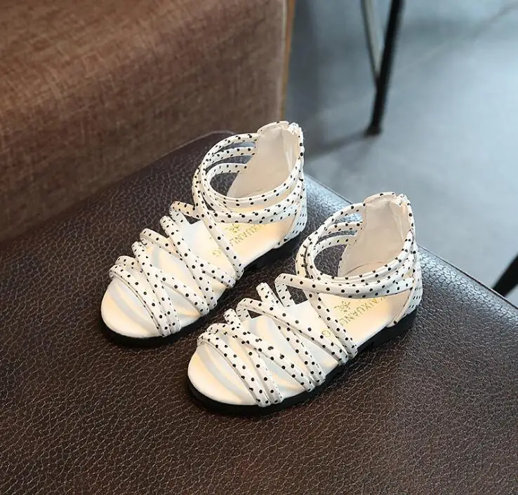 2019 summer new wave point children's shoes Korean girls kids sandals hollow knitted flowers Roman fashion princess | Детская одежда