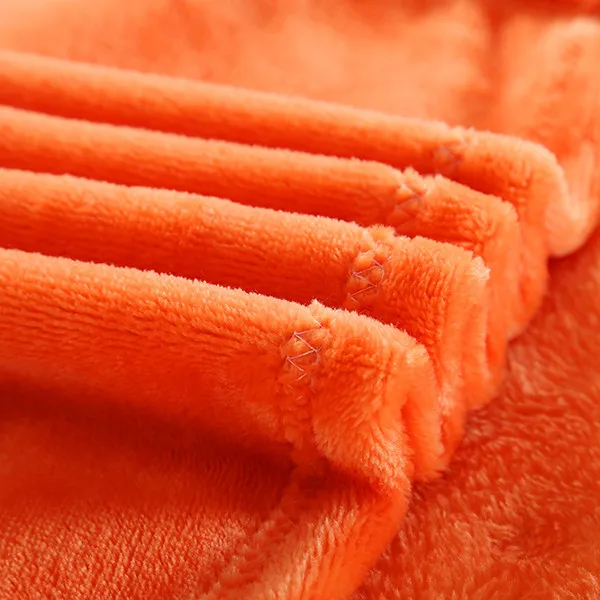 Для того чтобы на диван кровать/оранжевый/желтый/милые одеяла мой сосед