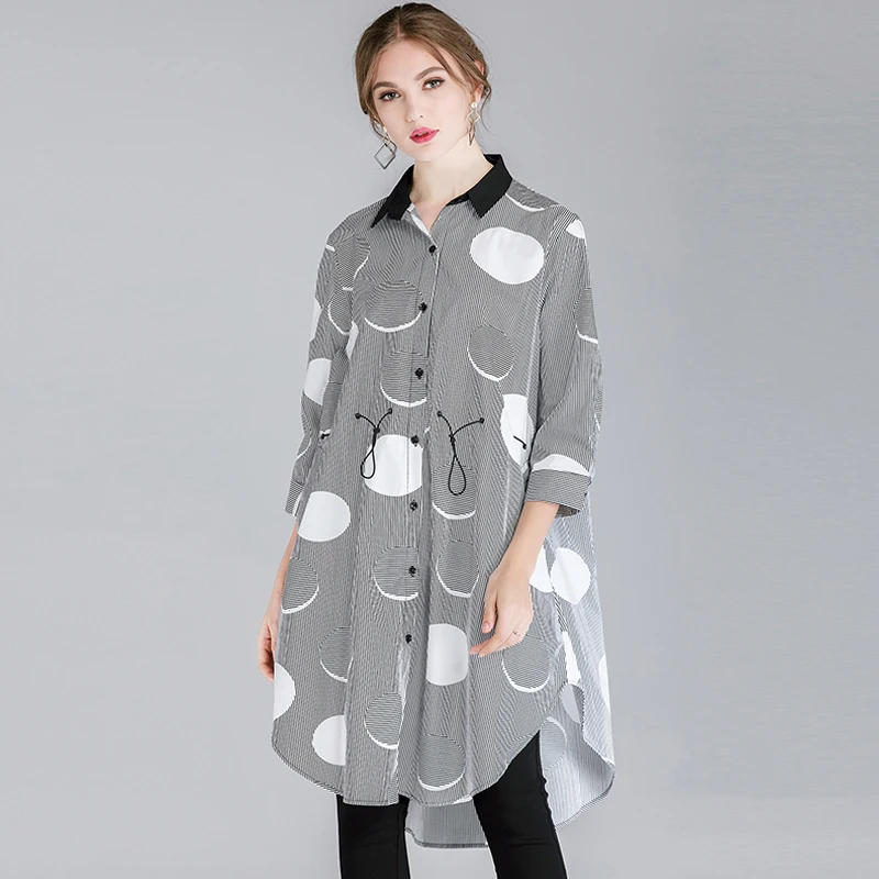 Весенняя женская хлопковая свободная длинная рубашка в горошек с отложным