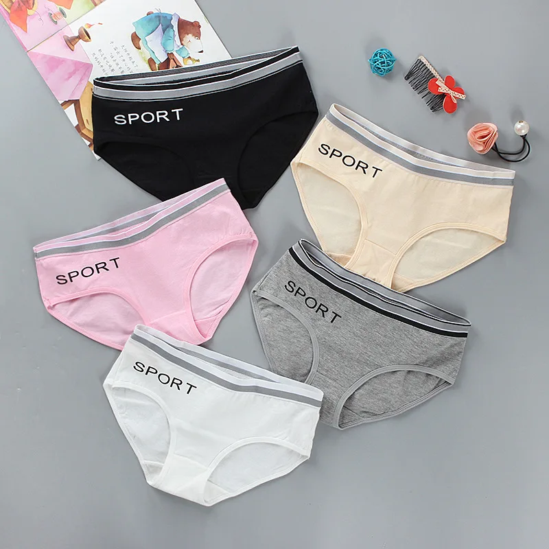 1pcs  Spring new girl's briefs Cotton character cute girls underwear Kids mid-rise comfortable lette