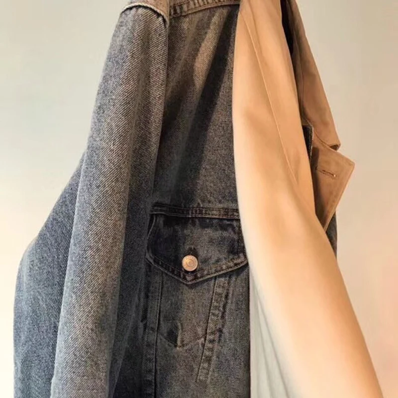 TWOTWINSTYLE Джинсовый плащ в стиле пэтчворк, женское Асимметричное пальто с длинным рукавом, Женская ветровка, осенняя модная повседневная одежда, большие размеры