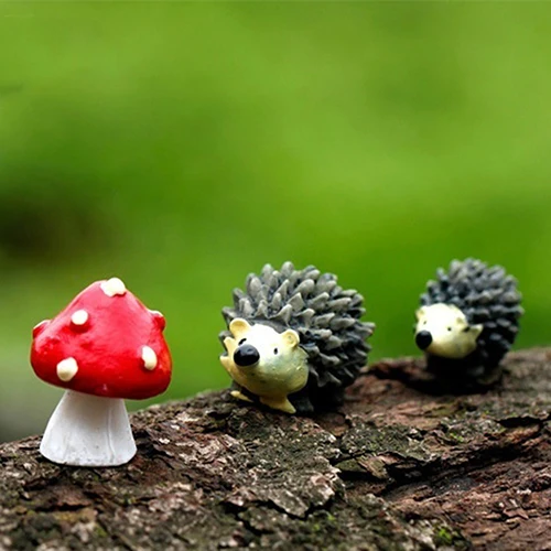 

hot sale 3Pcs/Set Garden Moss Resin Crafts Artificial Mini Hedgehog Red Dot Mushroom Resin garden decoration ornament artificial