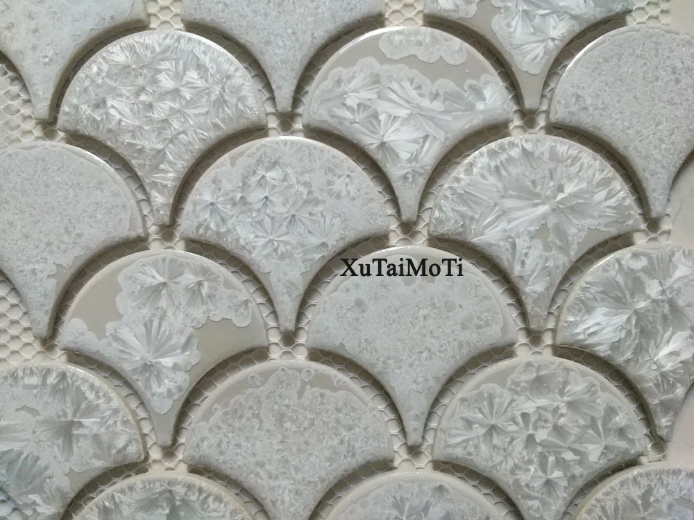 Керамическая мозаичная плитка в масштабе белой рыбы кухонная фоновая ванна