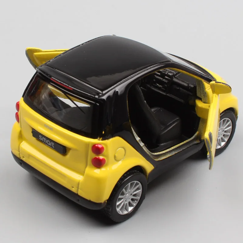 1:32 весы мини maisto smart fortwo хэтчбек оттяните назад SmartCar City Coupe микро литье под