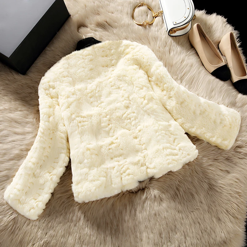 

Winter Autumn Black Beige Thick Imitation Fur Overcoat Nice Faux Fur Short Coat Women Jacket Female Casual Outwear Plus Size 2X