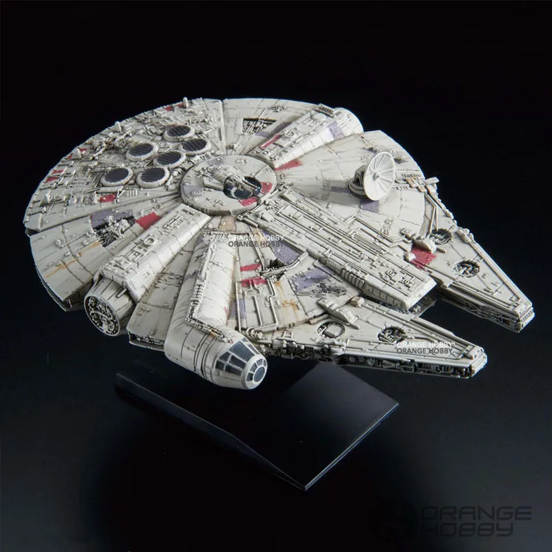 Bandai Звездные войны модель автомобиля 015 Сокол миллениума (Империя ударяет назад