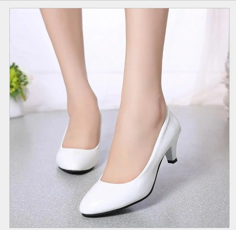 Женская рабочая обувь с мягкой подошвой на весну/осень 2019 черные туфли среднем