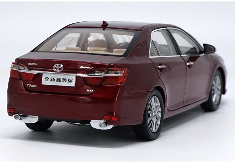 Высокая имитация 1:18 TOYOTA CAMRY модель автомобиля из сплава, литой металлический игрушечный автомобиль модель, оригинальная подарочная упаковка