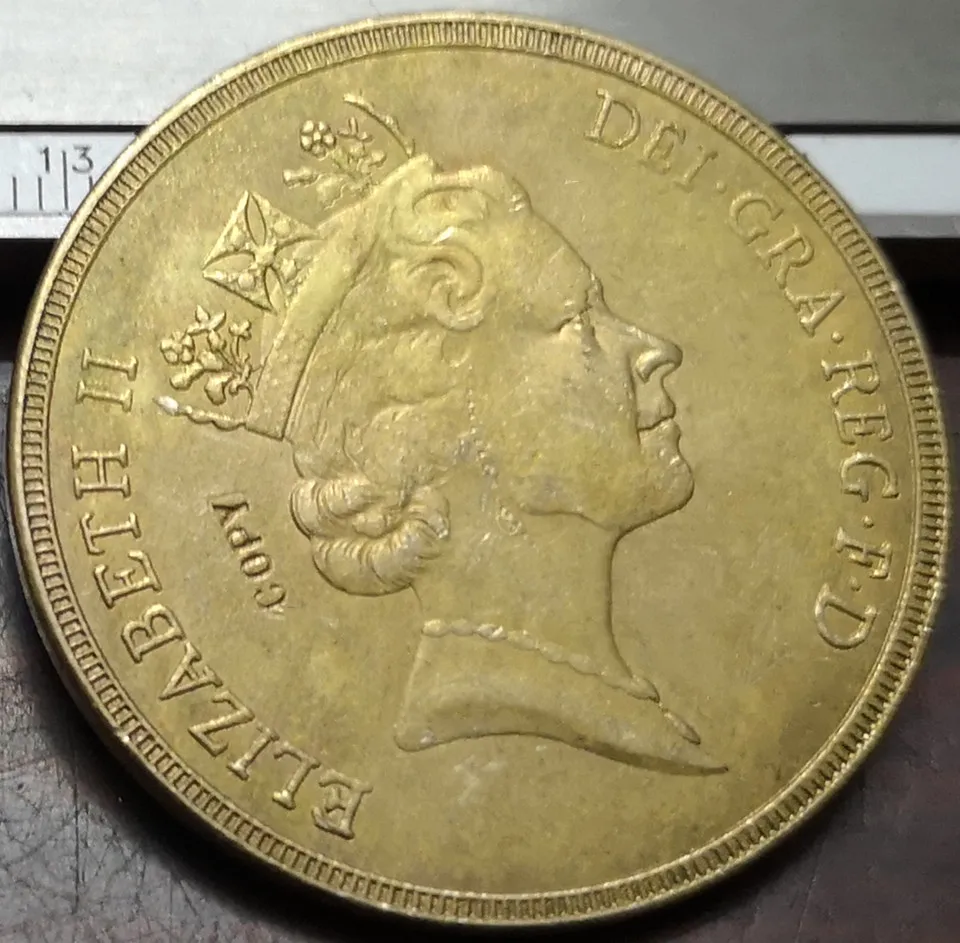 5 фунтов Великобритания-Elizabeth II (3-й портрет Серия Sovereign) Золотая монета | Дом и сад