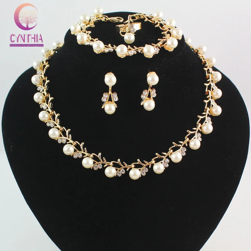 

Имитация белого натурального жемчуга, ювелирные наборы, стразы, ожерелье, серьги, браслет, кольцо, Свадебная вечеринка, ювелирные наборы