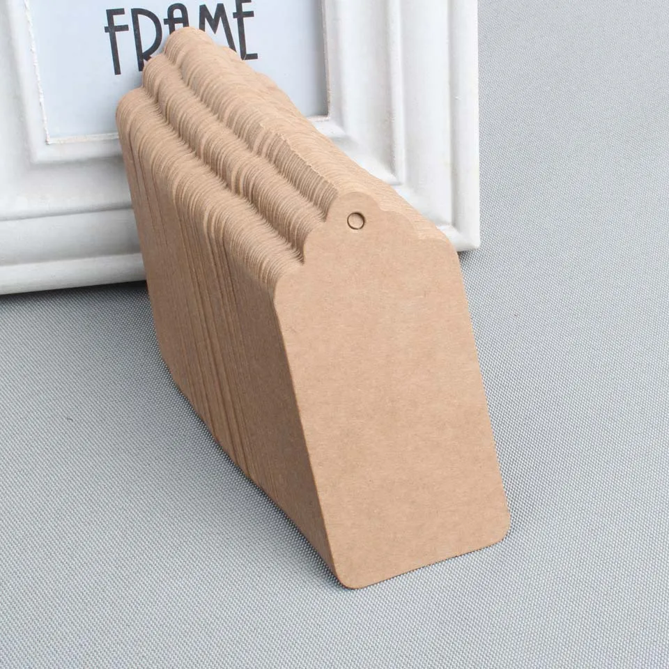 В наличии пустые коричневые бумажные бирки для подарков картонные ценники