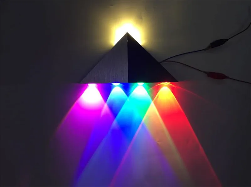 Алюминиевый треугольный светильник 5 Вт с регулируемой яркостью светодиодный