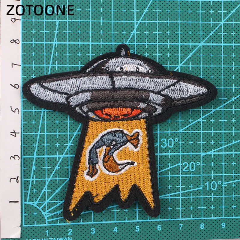 1980 ZOTOONE железные нашивки в форме единорога для полосатая одежда вышитые Diy странные вещи жалованья Фламинго милый патч стикер Аппликация G - Цвет: 1980