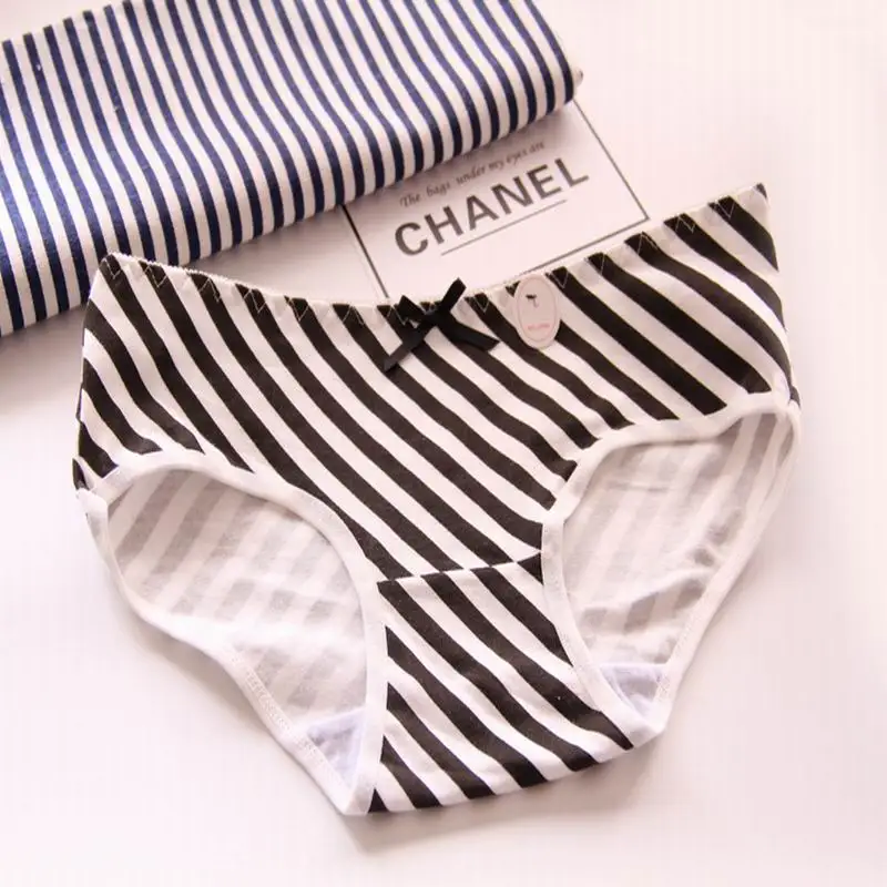 Нижнее белье для девочек красивые темно-синие трусики черные с низкой талией