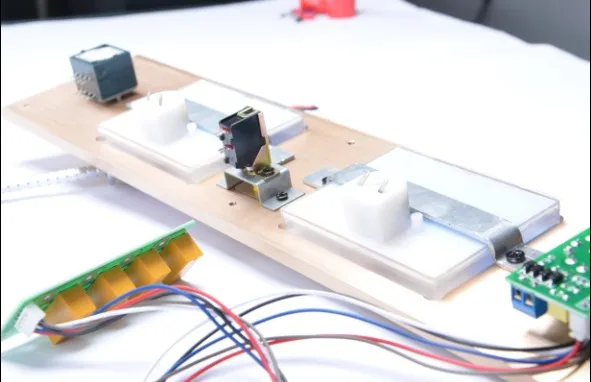 Фотовспышка/серебристо-золотистая панель/шасси усилителя/фотовспышка для