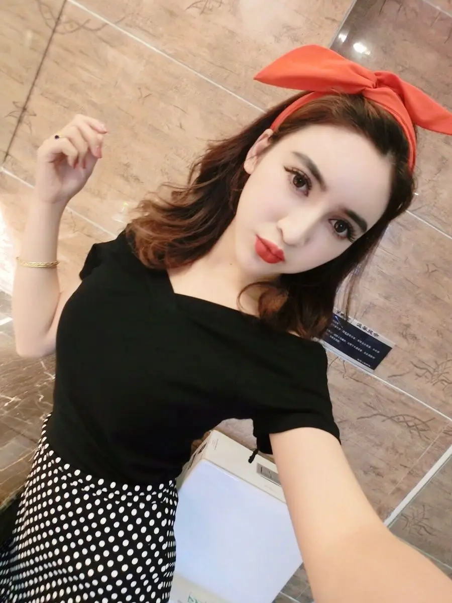 2018 мс. новый темперамент модные однотонные без бретелек с короткими рукавами