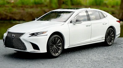 Белый Высокая имитация 1:18 LEXUS LS500 Расширенная Коллекция Модель автомобиля литая металлическая модель автомобиля оригинальная коробка - Цвет: Белый