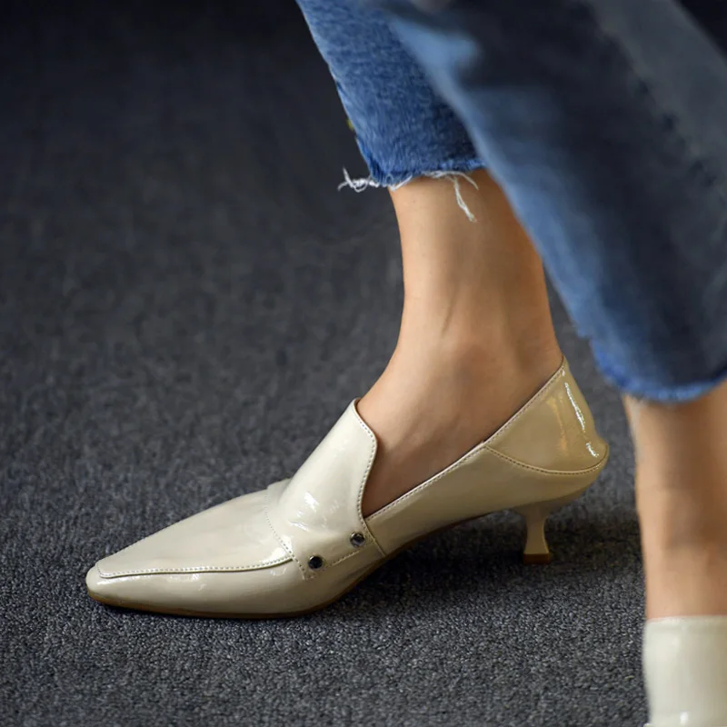 Женские туфли на каблуке из натуральной кожи с острым носком весну 2019|Женские