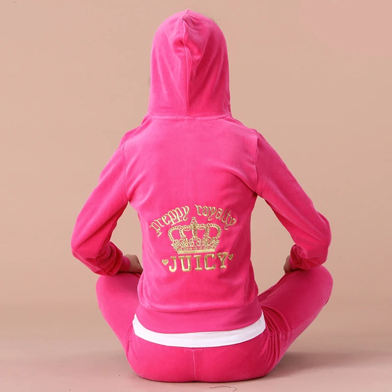 Женский бархатный спортивный костюм куртка с капюшоном и вышитыми коронами