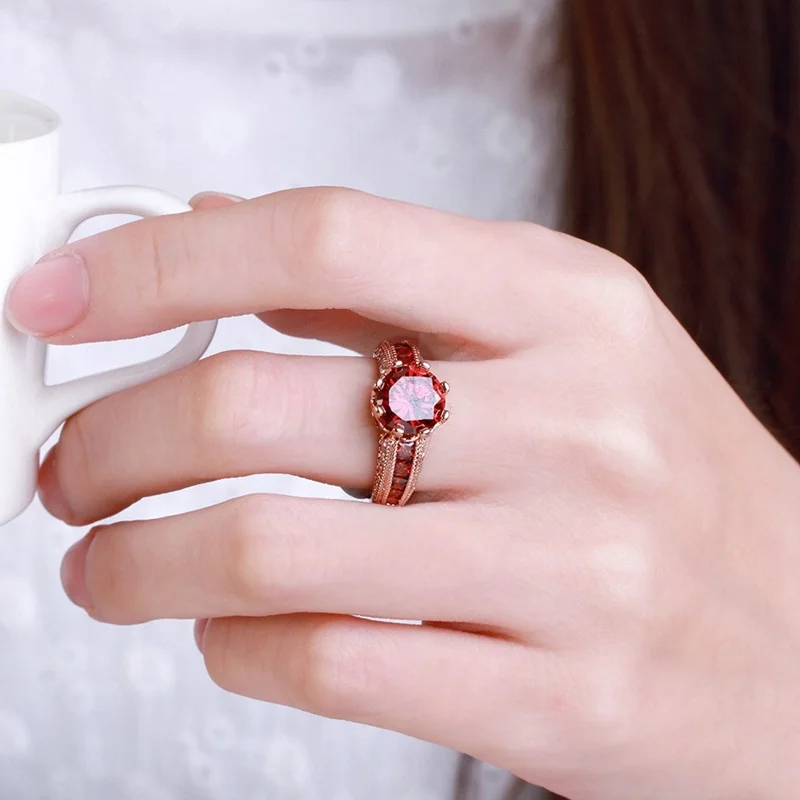 

OMHXZJ, , , , , , AAA, 18KT