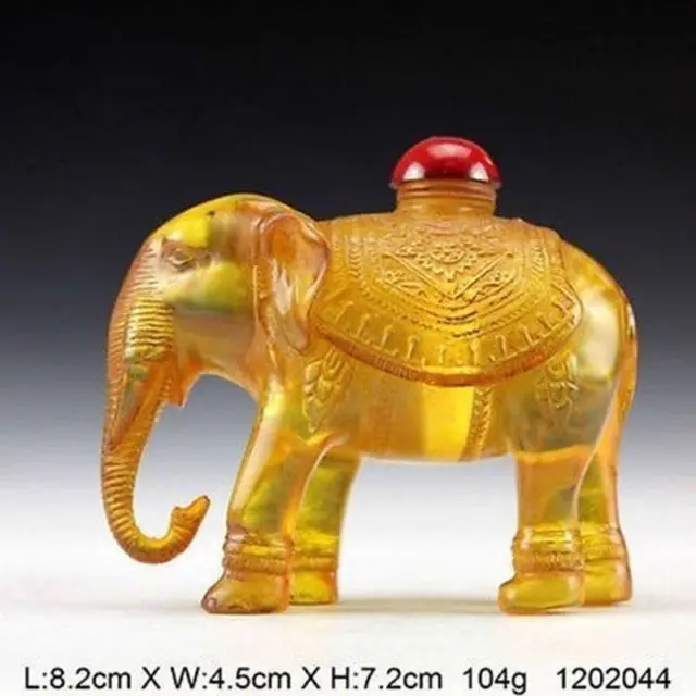

Elaborate Vintage Handwork Artificial Amber Resin Elephant Snuff Bottle
