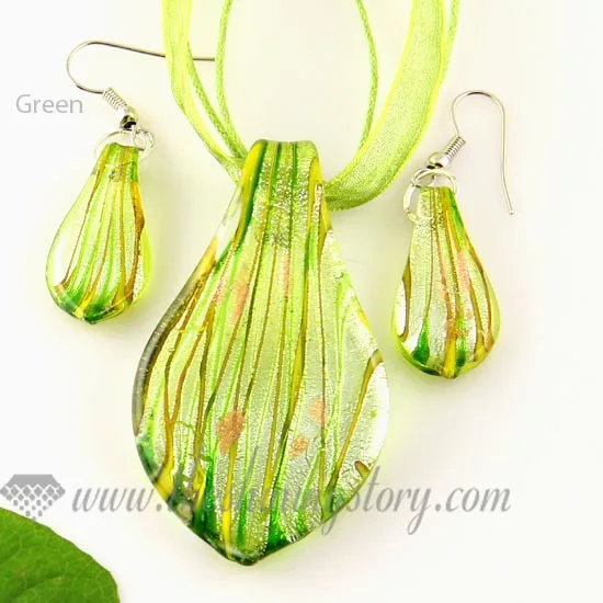 Женский ювелирный комплект из серебряной фольги и серёг | Украшения аксессуары