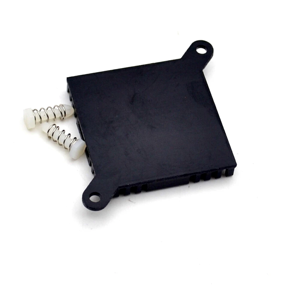 Радиатор алюминиевый 37*37*6 мм Диагональ с пластиковыми гвоздями 1 шт.|radiator