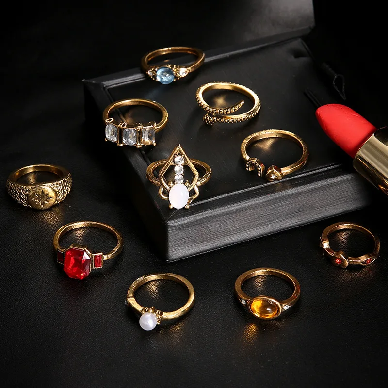 Модные комплекты колец средней длины с короной винтажные кольца красным
