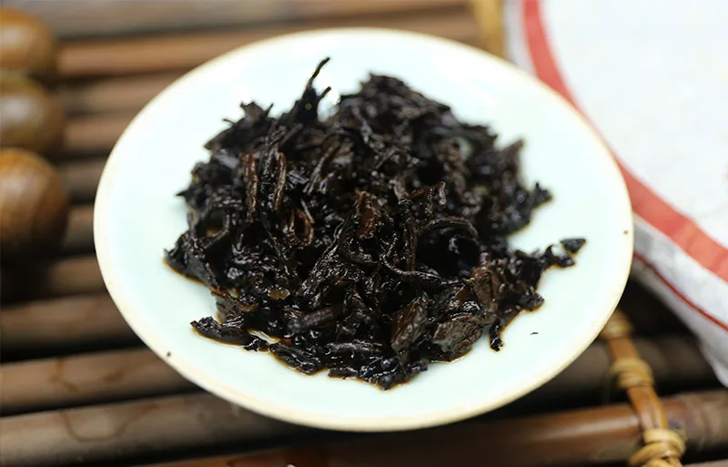 Mengku Rongshi Shu Pu'er чай 2010 Те пуэр 07031 Muyechun спелый пуэр 400 г