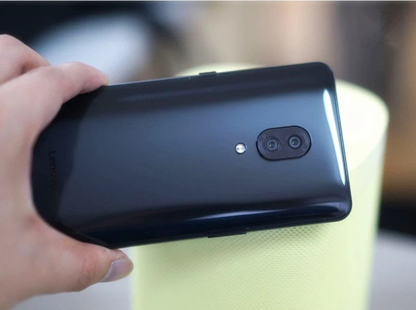 Lenovo Z5 Pro, 6 ГБ, 128 ГБ, Snapdragon 710, Android 8,1, ZUI 10, 4G, LTF, 6,39 дюймов, экран, отпечаток пальца, 4 камеры, 3350 мАч, функция распознавания лица, NFC
