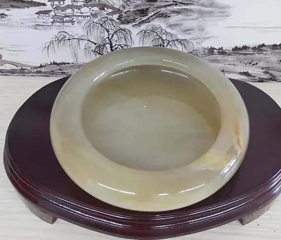 

16cm Natural jade creative personality large retro European fashion decorative ashtray