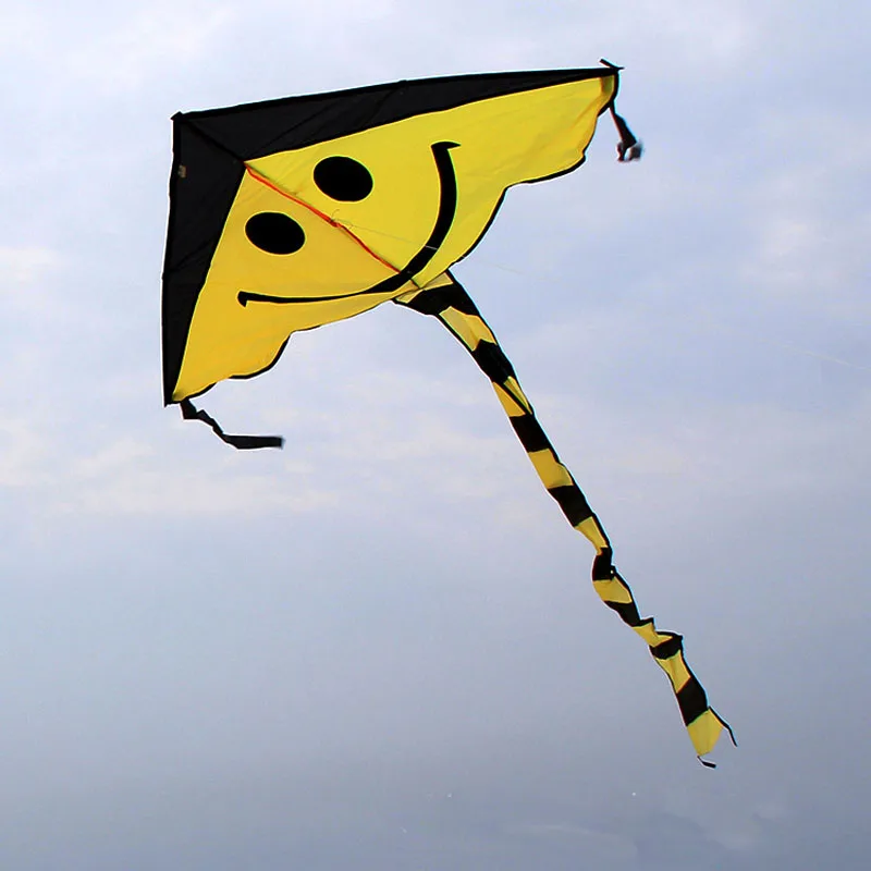 1 Шт. Улыбка Кайт Летающих Летние Игрушки Открытый Бросить линия-кайт Парашютом