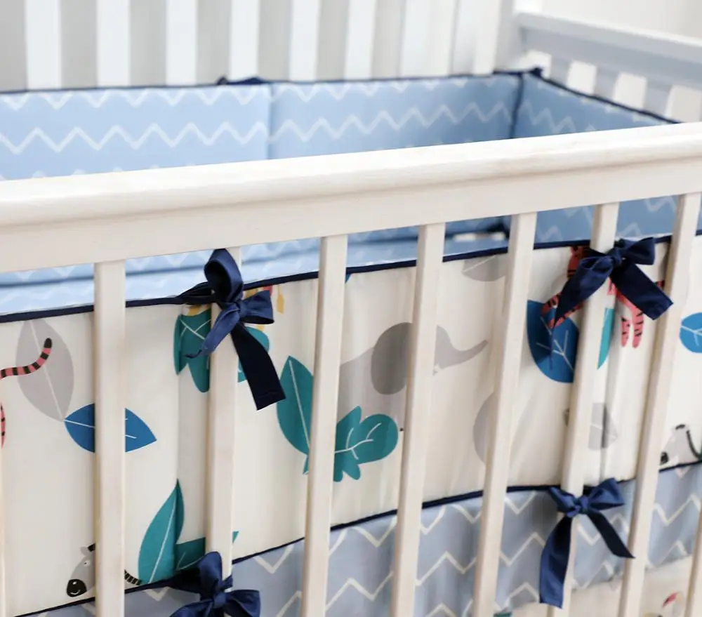 

4 Pcs Baby Crib Bumpers Newborn Boy Girl’s Bed Bumper Pads Breathable Crib Protector(Zoo)