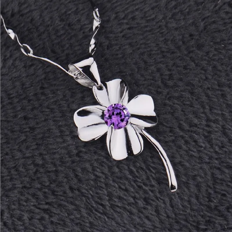 

Trendy Lady Silver Plated Clavicle Necklace For Girls Birthday Gift Lucky Leaf Clover Pendant Necklaces Female Birthday Present