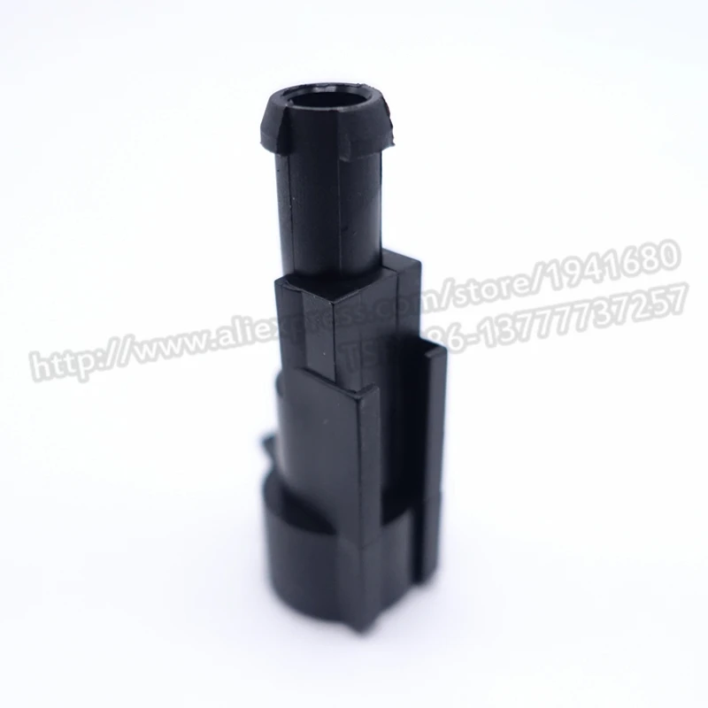 Одноконтактный уплотненный водонепроницаемый гнездовой электрический