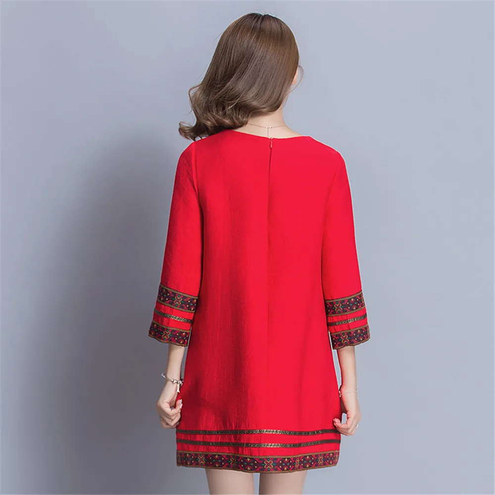 2017 тонкий плюс Размеры женщина платье с вышивкой круглым вырезом и рукавами 3/4