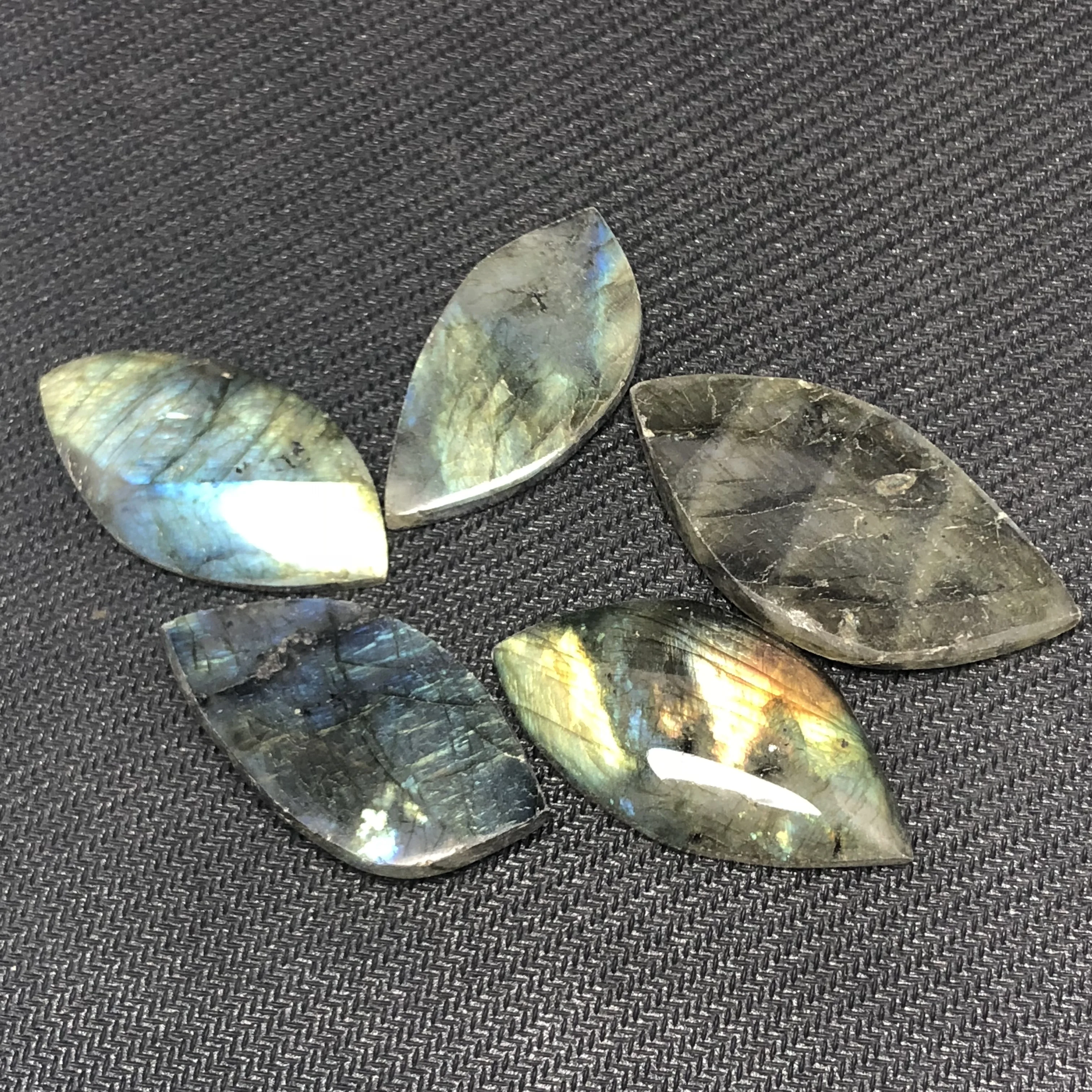 5 шт. натуральный полированный Лабрадор Камень Лист резьбы сделать