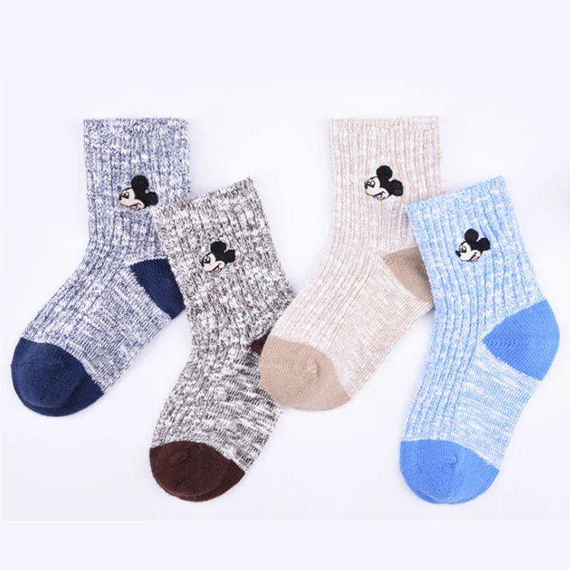 Детские теплые носки для девочек с изображением Микки и Минни, 4 предмета, хлопковые Аксессуары для ног, детские школьные спортивные повседневные носки для мальчиков на осень и зиму, От 3 до 15 лет