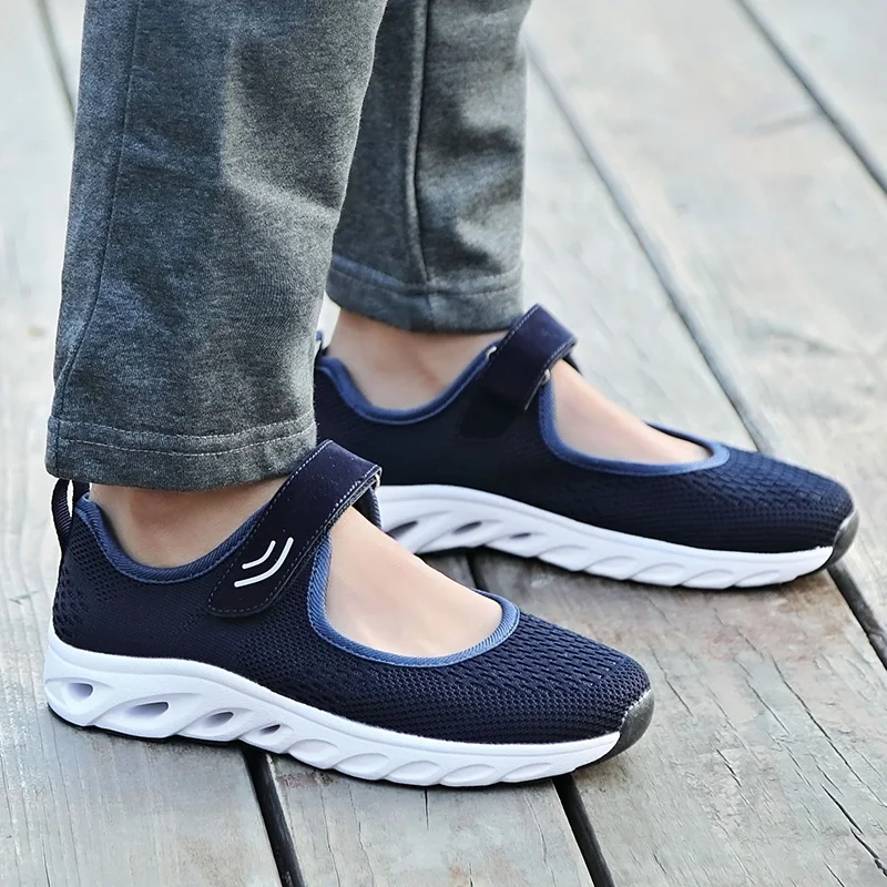 New Summer Casual Shoes Women Breathable Mesh Youths Fashion Hook Loop Flats Autumn Spring Non-slip Fitness Mother | Обувь