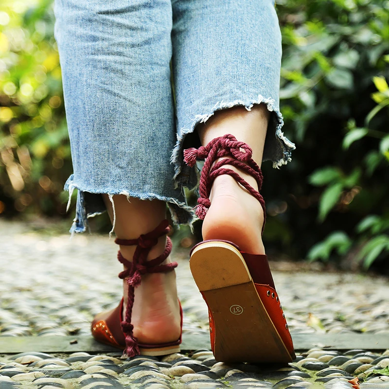 Туфли на плоской подошве Кожаные сандалии-гладиаторы zapatos mujer Женские босоножки с