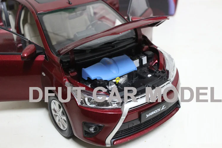 1:18 сплав игрушка с инерционным механизмом транспортных средств YARiS серии L модель автомобиля детские игрушки автомобили авторизованный дети