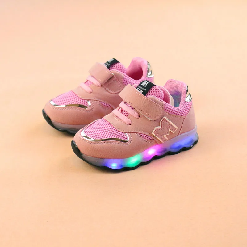2019 New Luminous Sneakers Basket Led Children Lighting Shoes Boys illuminated krasovki tenis infantil Glowing Girls | Детская одежда и