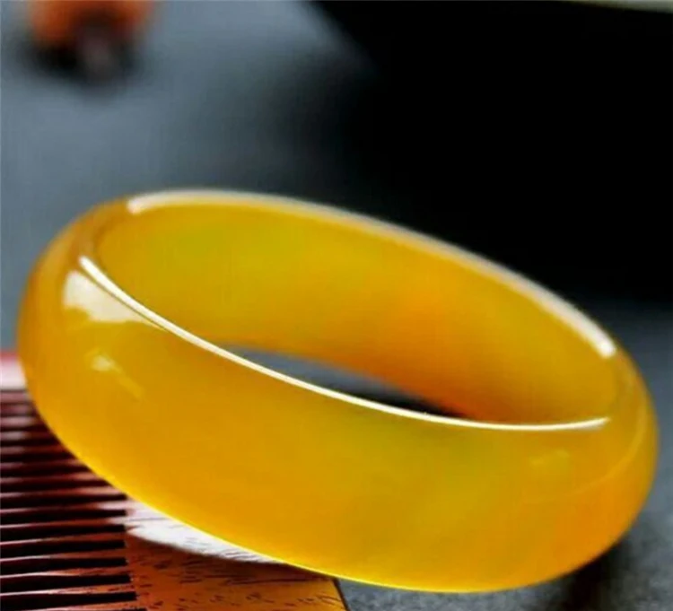 

Женский браслет из натурального ледяного желтого агата, ширина 58-60 мм