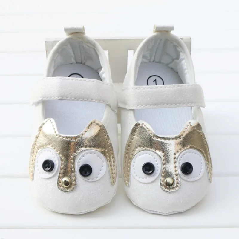 Новинка 2017 года для маленьких девочек кожаные туфли с рисунком Совы яркий первые