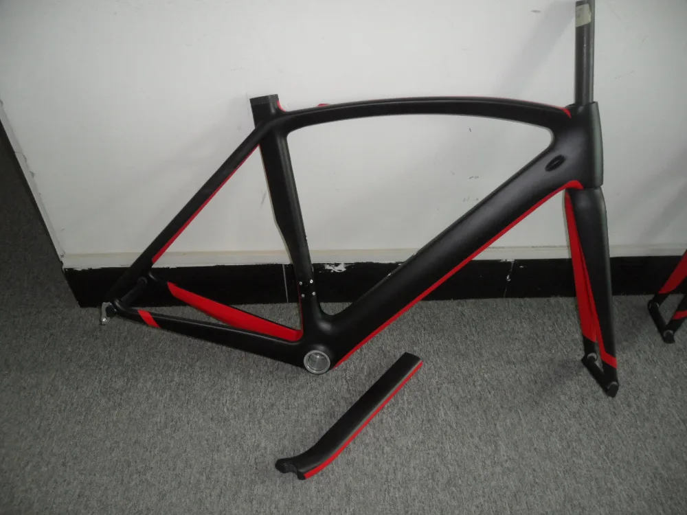 Di2 полностью углеродистая шоссейная рама для велосипеда окрашенная черная