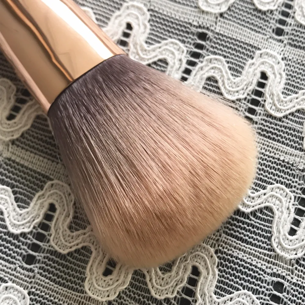 Синтетическая кисть для макияжа деревянная черная ручка контурные тени