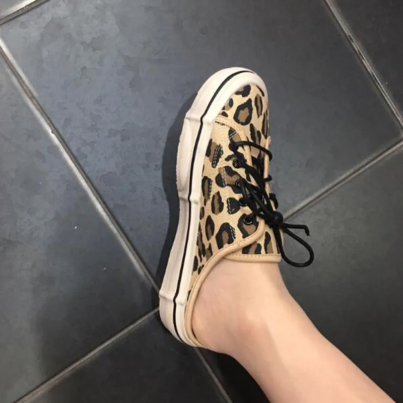 Женские леопардовые Тапочки низкий каблук модная брендовая парусиновая обувь на